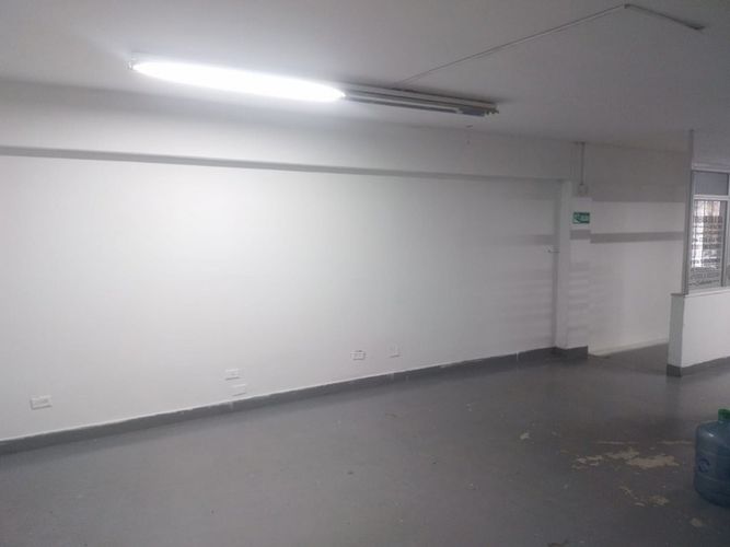 Bodega en arriendo en San Fernando, Itagüí, 120 m² · foto 4 de 9