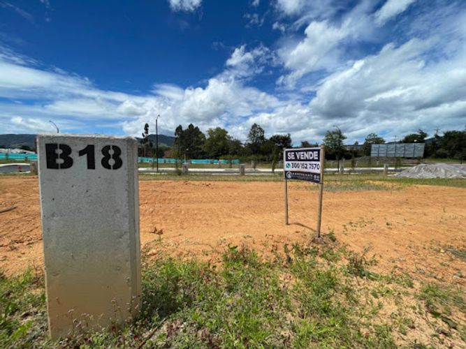 Lote en venta en San Nicolas, La Ceja, 64 m² · foto 12 de 19