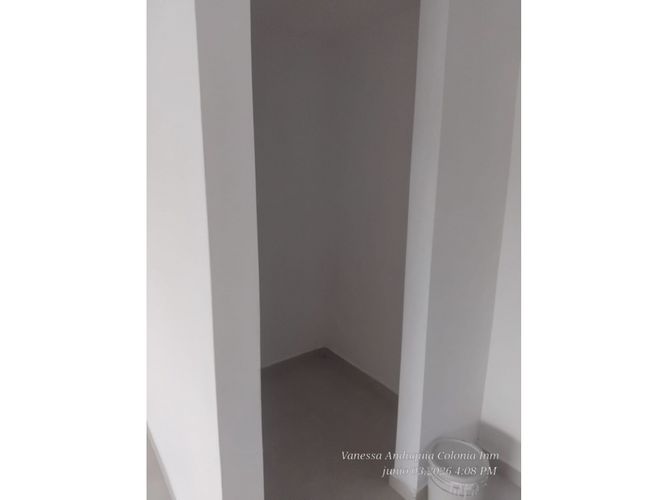 Local en arriendo en Caicedo, Medellín, 22 m² · foto 3 de 9