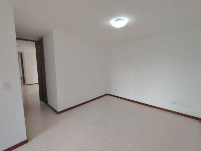 Apartamento de 3 alcobas en arriendo en El Poblado, Medellín, 120 m² · foto 13 de 18