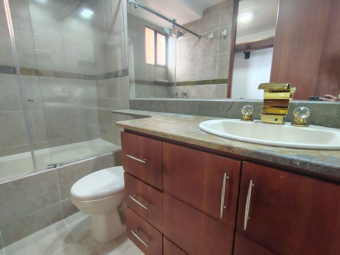 Apartamento de 3 alcobas en arriendo en El Poblado, Medellín, 120 m² · foto 15 de 18