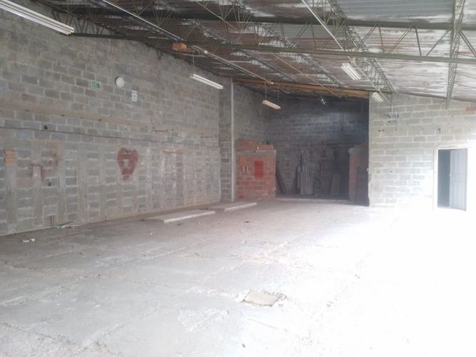 Bodega en arriendo en Camparola, Itagüí, 650 m² · foto 10 de 17