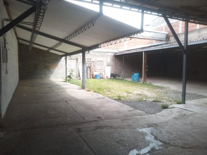Bodega en arriendo en Camparola, Itagüí, 650 m² · foto 2 de 17