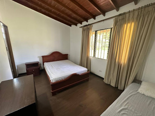 3BR Country House in El carmen (300 m²) for Sale - 4