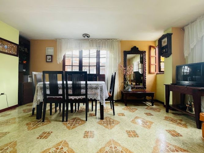 Casa de 3 alcobas en venta en La Milagrosa, La Ceja, 107 m² · foto 2 de 18