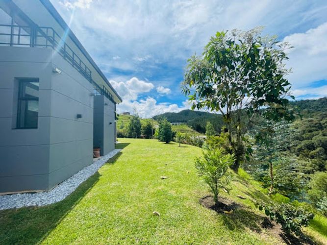 Casa de 5 alcobas en venta en El Carmen, El Retiro, 350 m² · foto 4 de 24