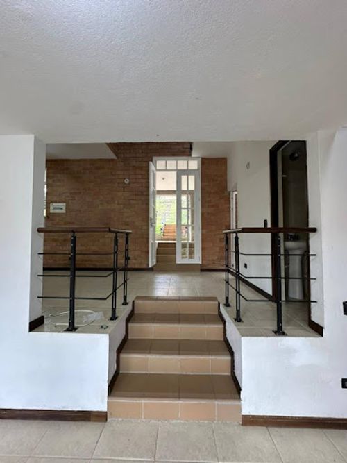 Casa de 6 alcobas en venta en La Milagrosa, La Ceja, 230 m² · foto 4 de 24