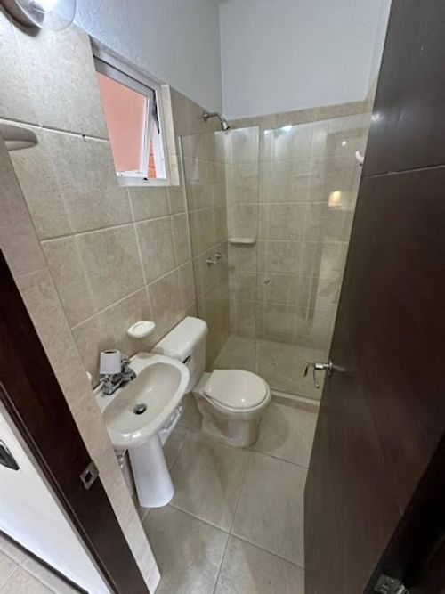 Casa de 6 alcobas en venta en La Milagrosa, La Ceja, 230 m² · foto 11 de 24