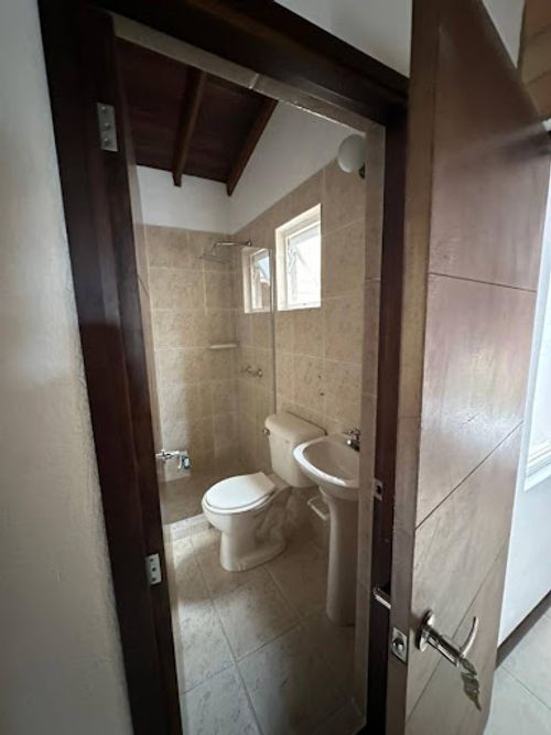 Casa de 6 alcobas en venta en La Milagrosa, La Ceja, 230 m² · foto 16 de 24