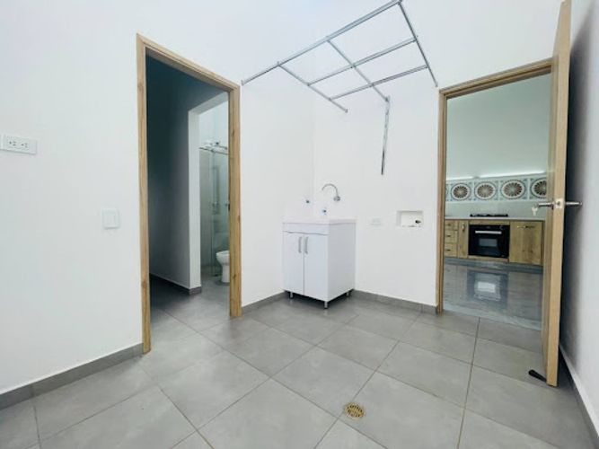 Casa de 5 alcobas en venta en Guamito, La Ceja, 240 m² · foto 12 de 24