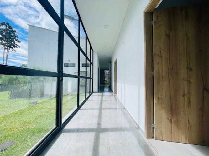 Casa de 5 alcobas en venta en Guamito, La Ceja, 240 m² · foto 13 de 24