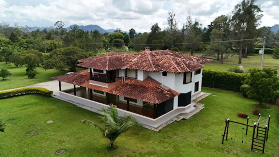 Finca en arriendo en Llano Grande, Rionegro, 600 m² · foto 3 de 24