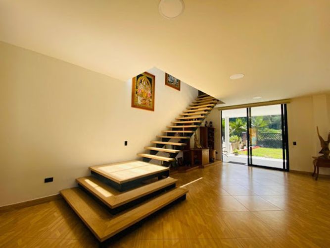 Casa de 3 alcobas en venta en La Milagrosa, La Ceja, 485 m² · foto 4 de 22