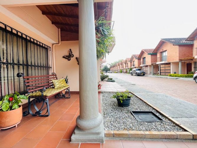Casa de 3 alcobas en venta en San Pablo, Rionegro, 145 m² · foto 2 de 24