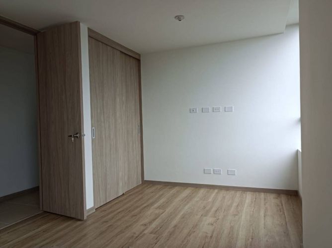 Apartamento de 2 alcobas en arriendo en Camino Verde, Envigado, 80 m² · foto 15 de 17
