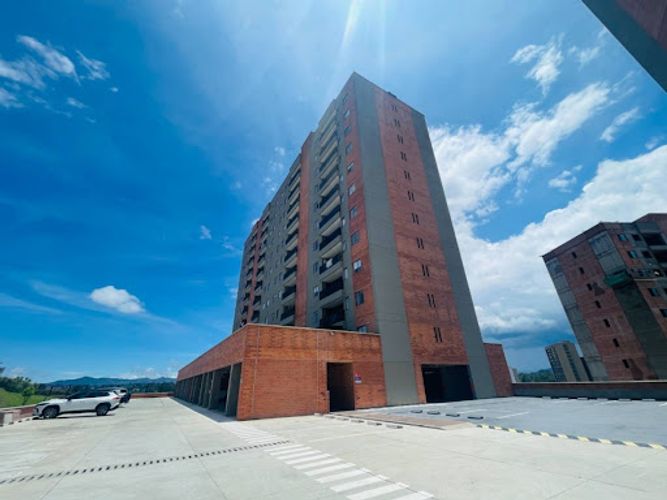 Apartamento de 2 alcobas en venta en San Pablo, Rionegro, 69 m² · foto 1 de 21