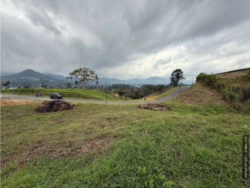 Lote en venta en San Nicolas, La Ceja, 1650 m² · foto 9 de 11