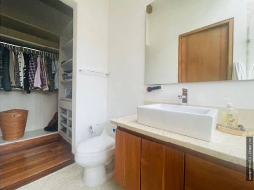 Finca en venta en San Nicolas, La Ceja, 370 m² · foto 15 de 21