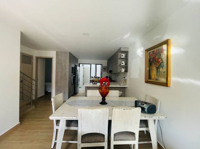 Casa de 4 alcobas en venta en San Nicolas, La Ceja, 150 m² · foto 3 de 23