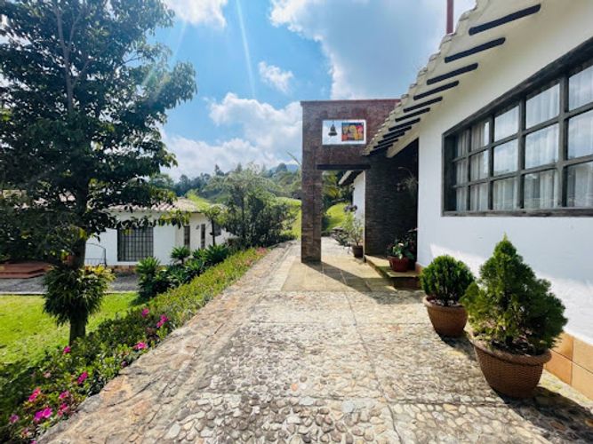 Casa de 7 alcobas en venta en San Nicolas, La Ceja, 650 m² · foto 5 de 23