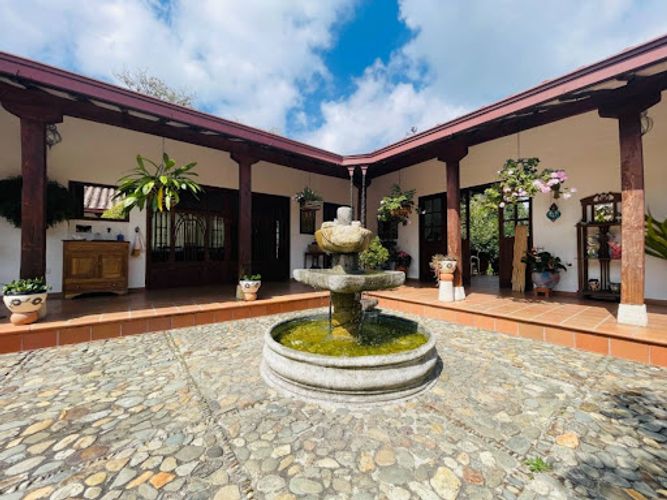 Casa de 7 alcobas en venta en San Nicolas, La Ceja, 650 m² · foto 7 de 23