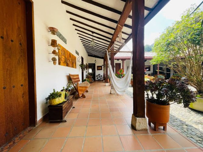 Casa de 7 alcobas en venta en San Nicolas, La Ceja, 650 m² · foto 8 de 23