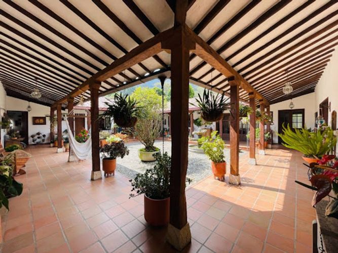 Casa de 7 alcobas en venta en San Nicolas, La Ceja, 650 m² · foto 9 de 23