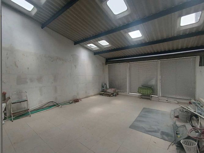 Local en arriendo en Avenida Santander, Manizales, 648 m² · foto 12 de 16