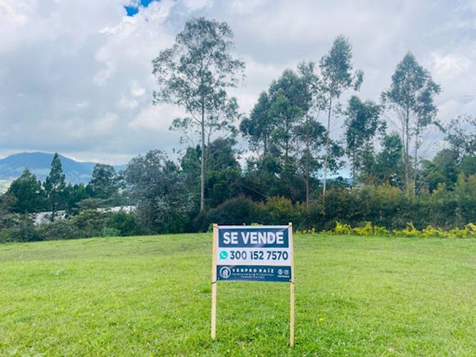 Lote en venta en San Nicolas, La Ceja, 2500 m² · foto 2 de 18