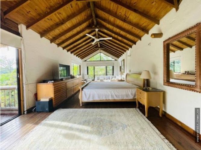 Casa de 6 alcobas en venta en Gualanday, Rionegro, 280 m² · foto 15 de 20