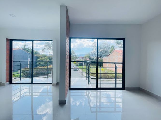 Casa de 3 alcobas en venta en San Nicolas, La Ceja, 150 m² · foto 14 de 24