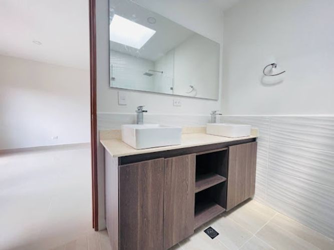 Casa de 3 alcobas en venta en San Nicolas, La Ceja, 150 m² · foto 19 de 24