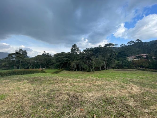 Lote en venta en San Nicolas, La Ceja, 2003 m² · foto 4 de 11