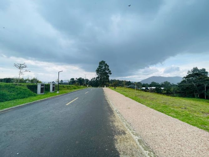 Lote en venta en San Nicolas, La Ceja, 2003 m² · foto 8 de 11