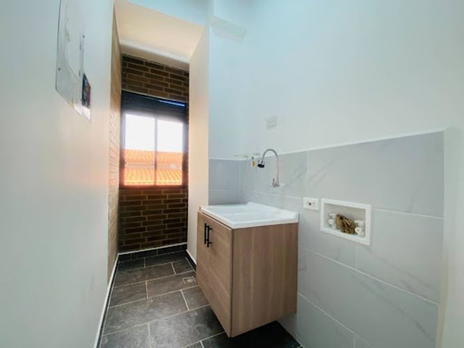 Apartamento de 3 alcobas en venta en El Carmen De Viboral, El Carmen de Viboral, 83 m² · foto 5 de 13