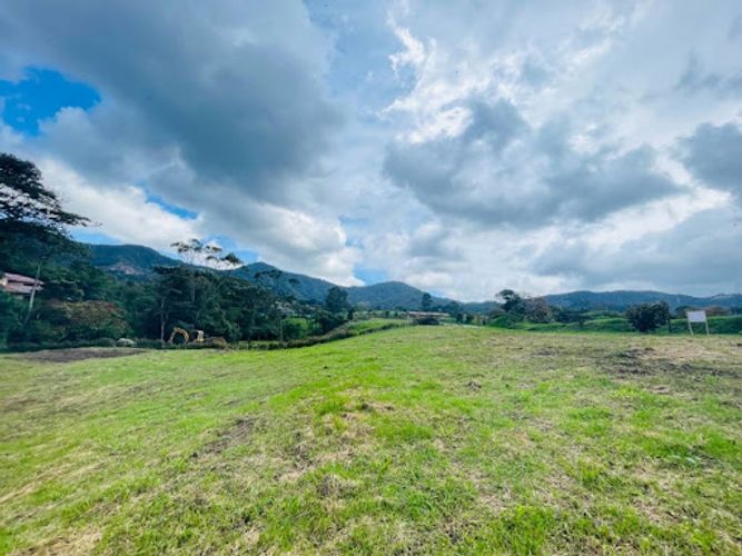 Lote en venta en San Nicolas, La Ceja, 2003 m² · foto 10 de 11