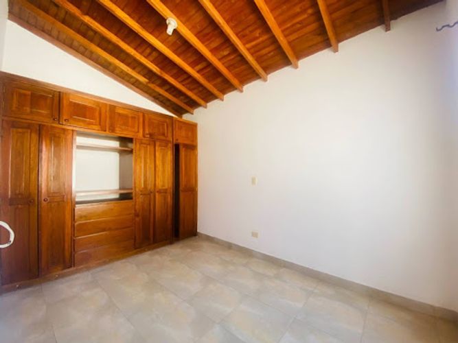 Casa de 3 alcobas en venta en San Nicolas, La Ceja, 128 m² · foto 10 de 17