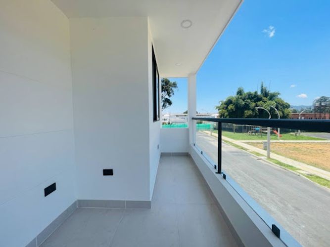 Casa de 3 alcobas en venta en San Nicolas, La Ceja, 212 m² · foto 24 de 24
