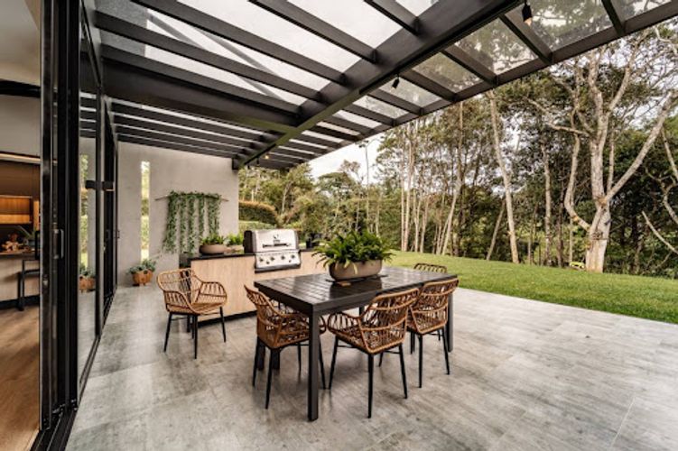 Casa de 5 alcobas en venta en San Nicolas, La Ceja, 389 m² · foto 12 de 24