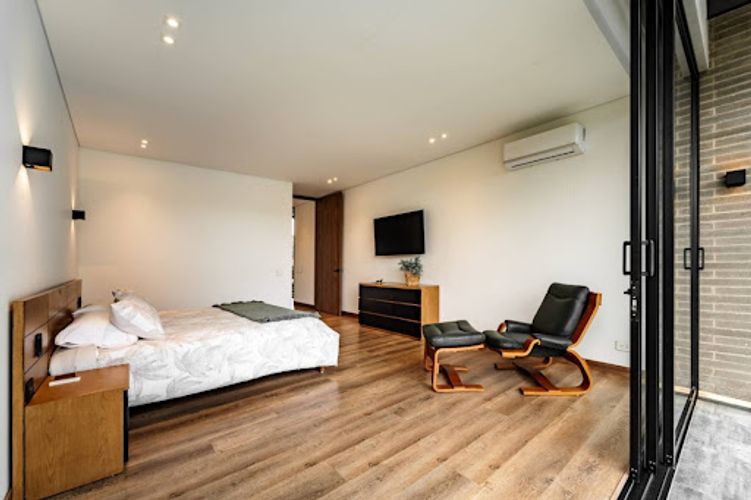 Casa de 5 alcobas en venta en San Nicolas, La Ceja, 389 m² · foto 16 de 24