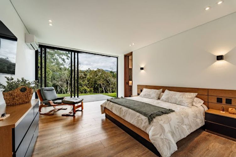 Casa de 5 alcobas en venta en San Nicolas, La Ceja, 389 m² · foto 17 de 24
