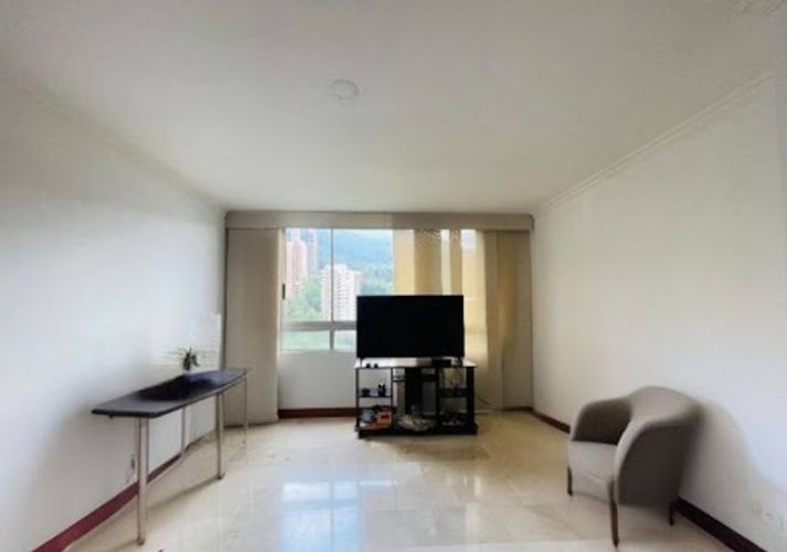 Apartamento de 3 alcobas en venta en Vía Las Palmas, Medellín, 230 m² · foto 16 de 24