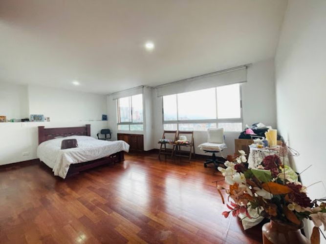 Apartamento de 3 alcobas en venta en Vía Las Palmas, Medellín, 230 m² · foto 20 de 24