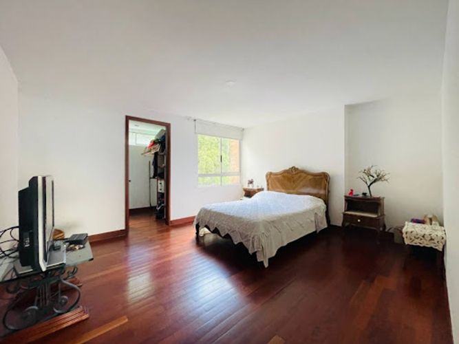 Apartamento de 3 alcobas en venta en Vía Las Palmas, Medellín, 230 m² · foto 23 de 24