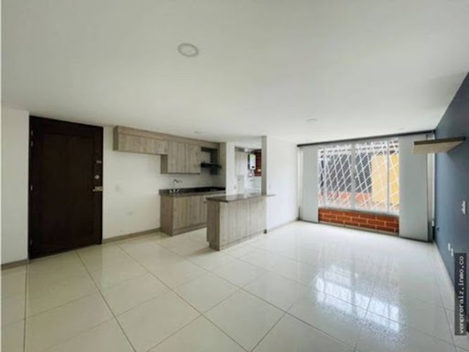 Apartamento de 3 alcobas en venta en San Nicolas, La Ceja, 65 m² · foto 2 de 21