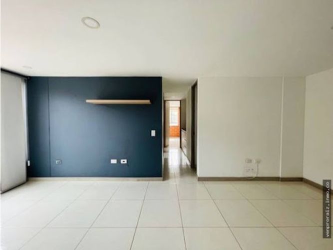 Apartamento de 3 alcobas en venta en San Nicolas, La Ceja, 65 m² · foto 8 de 21