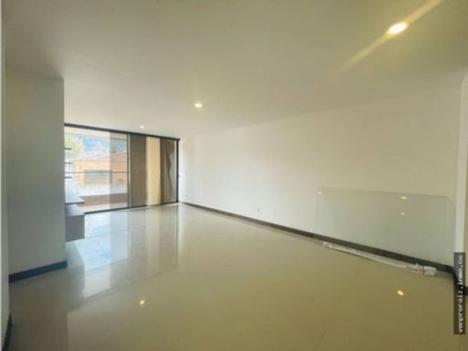 Apartamento de 3 alcobas en venta en San Nicolas, La Ceja, 115 m² · foto 4 de 17
