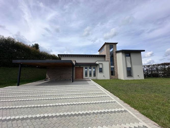 Finca en arriendo en El Carmen, El Retiro, 255 m² · foto 3 de 18