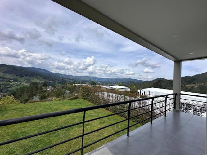 Finca en arriendo en El Carmen, El Retiro, 255 m² · foto 4 de 18