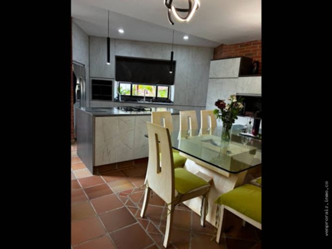 Casa de 4 alcobas en venta en El Carmen, El Retiro, 316 m² · foto 8 de 14